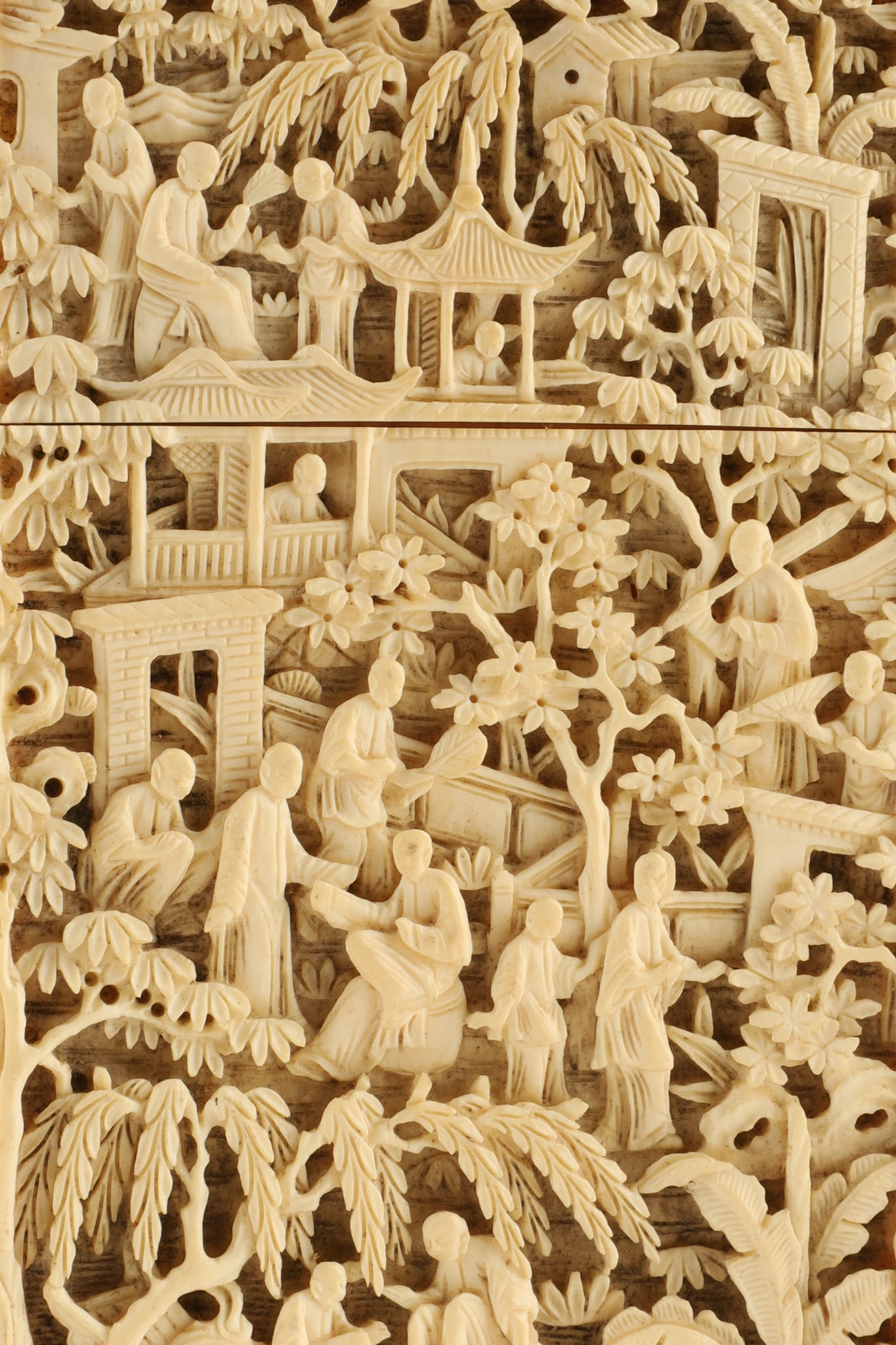 Antique Chinese Intricately Carved Card Case, Figural Landscape - 2