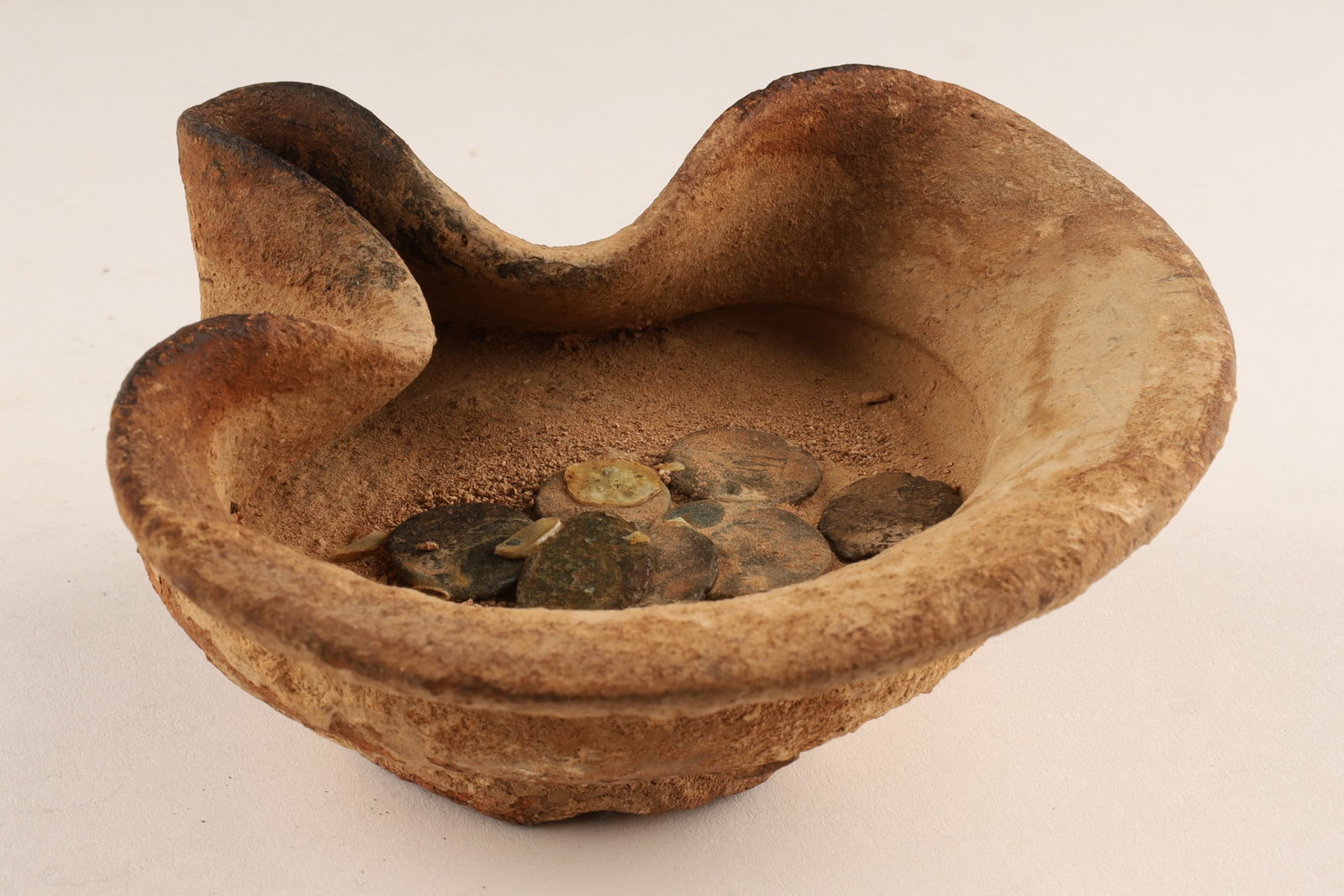 An Ancient Cocked Hat Oil Lamp with Old Roman Coins (1 of 8)