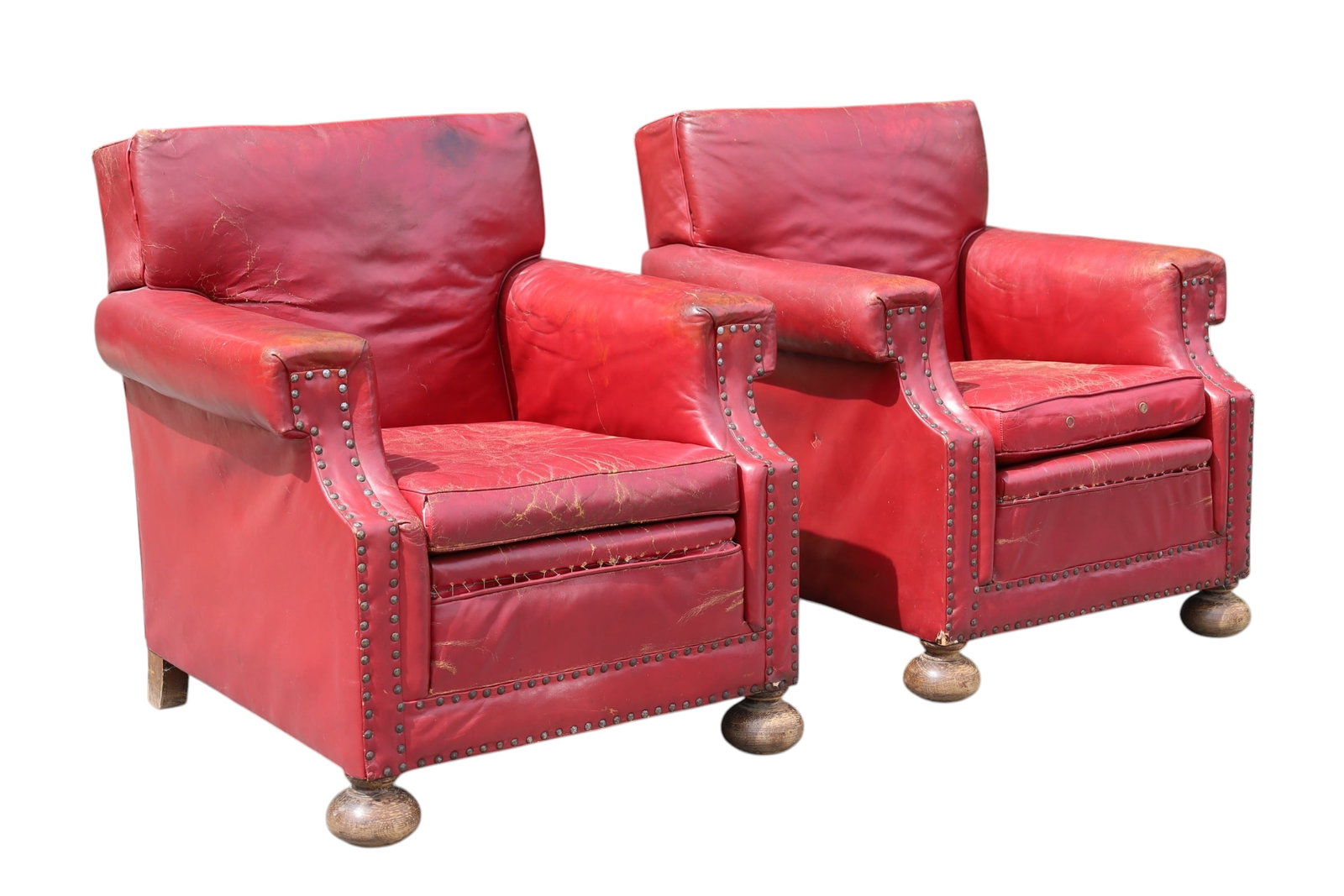 A Pair of Art Deco French Red Leather Gentlemen's Club Chairs (1 of 9)