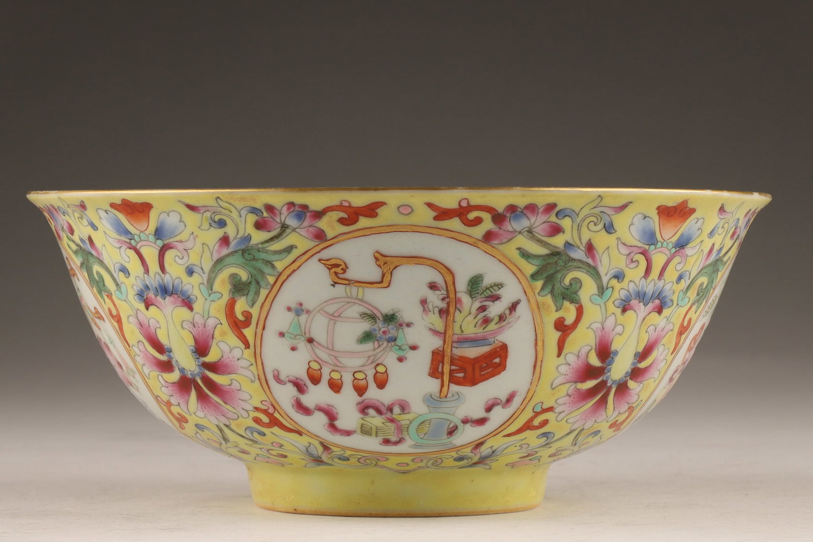 Chinese Yellow Ground Sgraffito Medallion Bowl, Xuantong Mark (1 of 14)