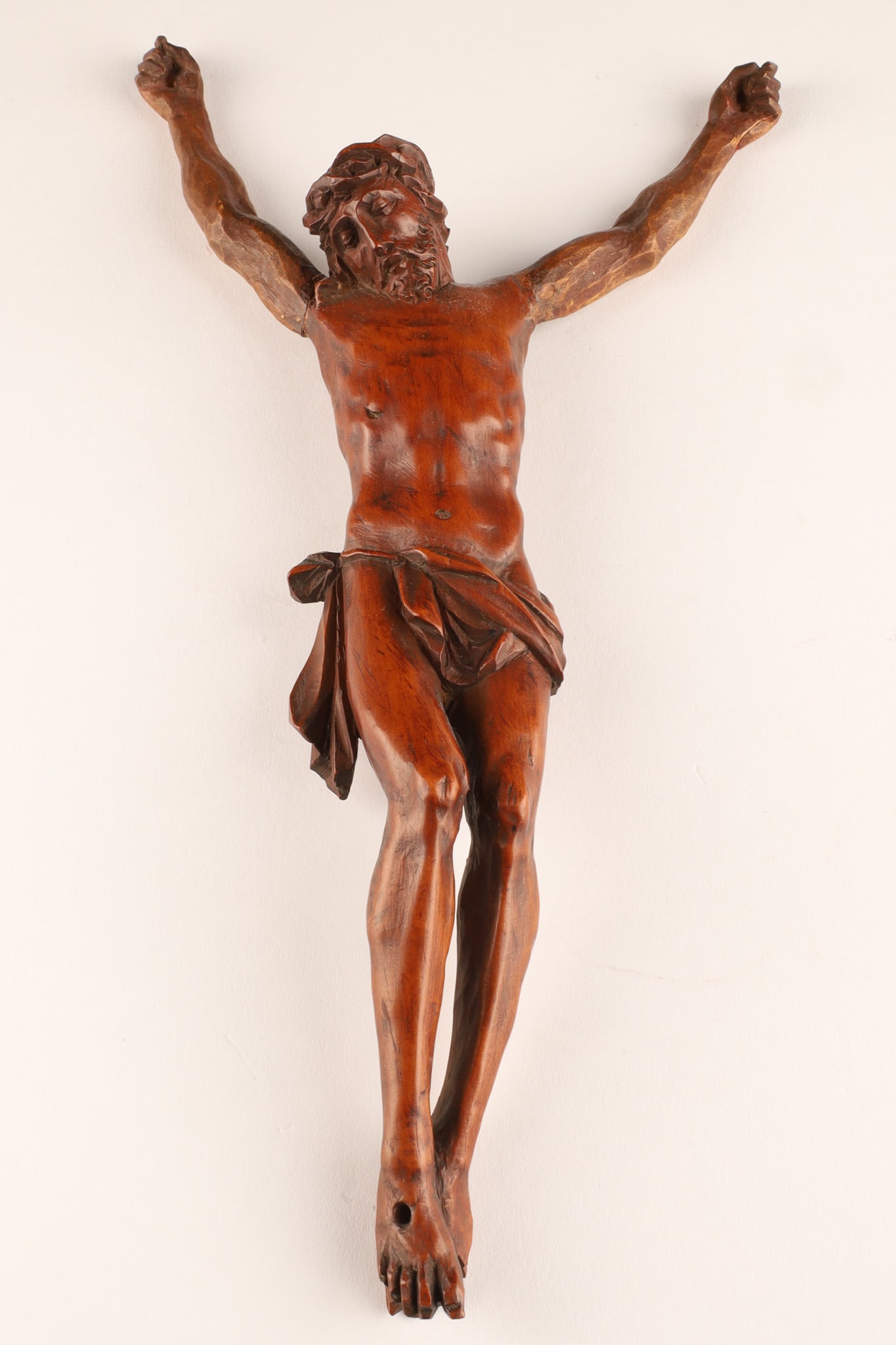 Antique Carved Wooden Sculpture of Corpus Christi: An antique Continental carved wooden sculpture of the Corpus Christi (the body of Christ), dating from the 17th or 18th centuries. Material: Hardwood, possibly boxwood. Style: Baroque or Renaissance s