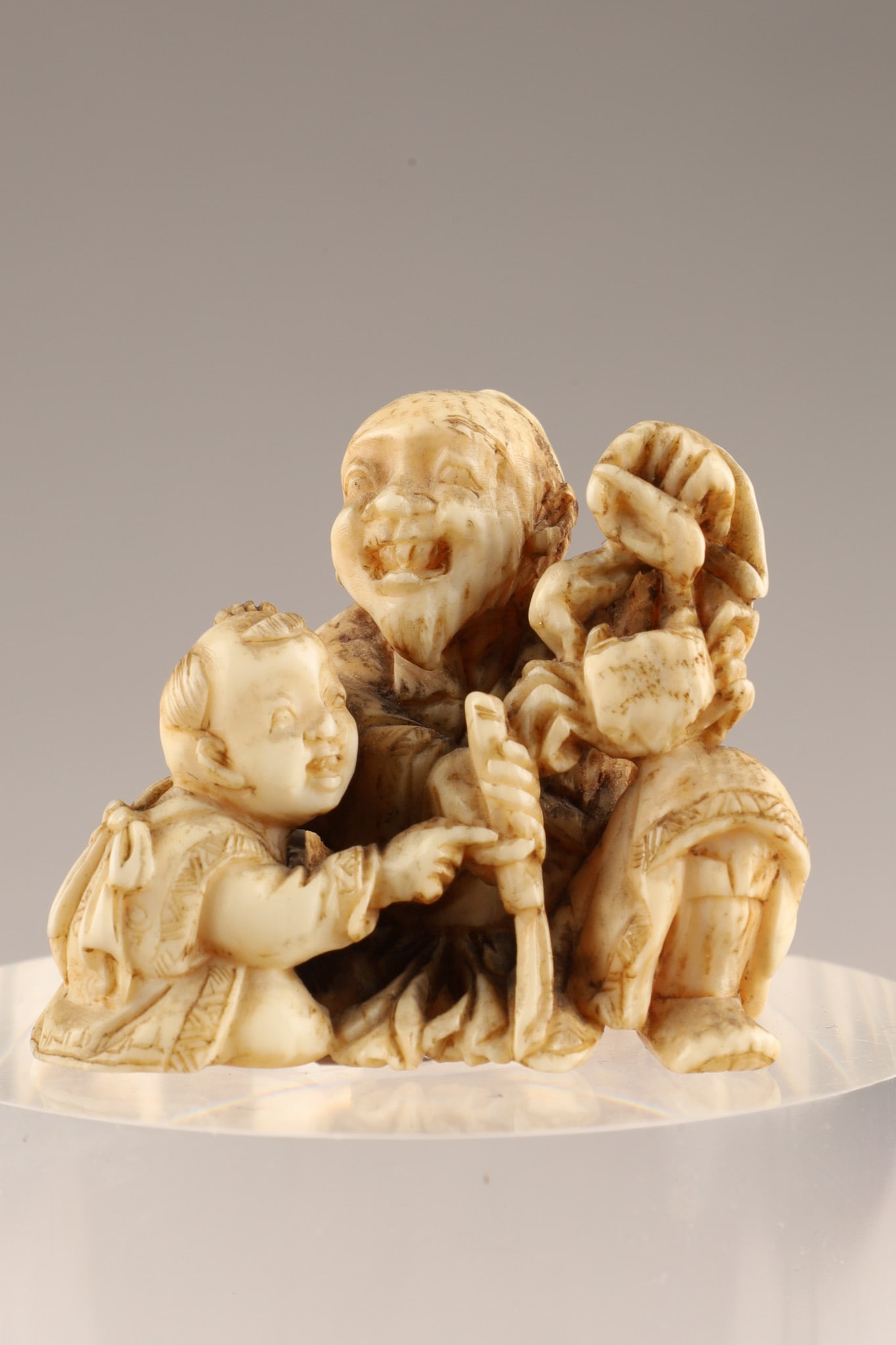 Antique Japanese Carved Netsuke, Man with Child (1 of 6)