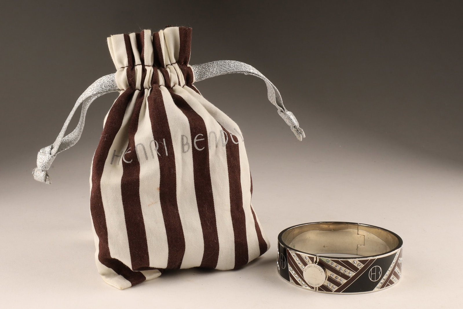 Henri Bendel Striped Cuff Bracelet and Pouch Set (1 of 7)