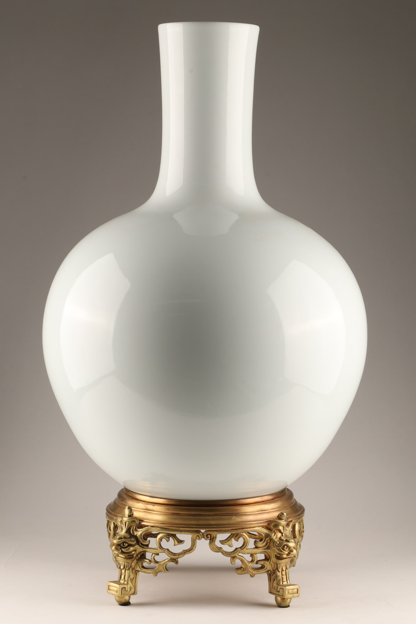 Large Chinese White Porcelain Vase on Gilt Bronze Base C 1890-1900 (1 of 9)