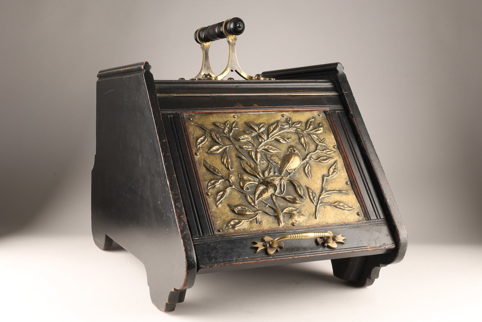 Victorian Antique Ebonized Wood Brass Coal Scuttle 1880s (1 of 9)