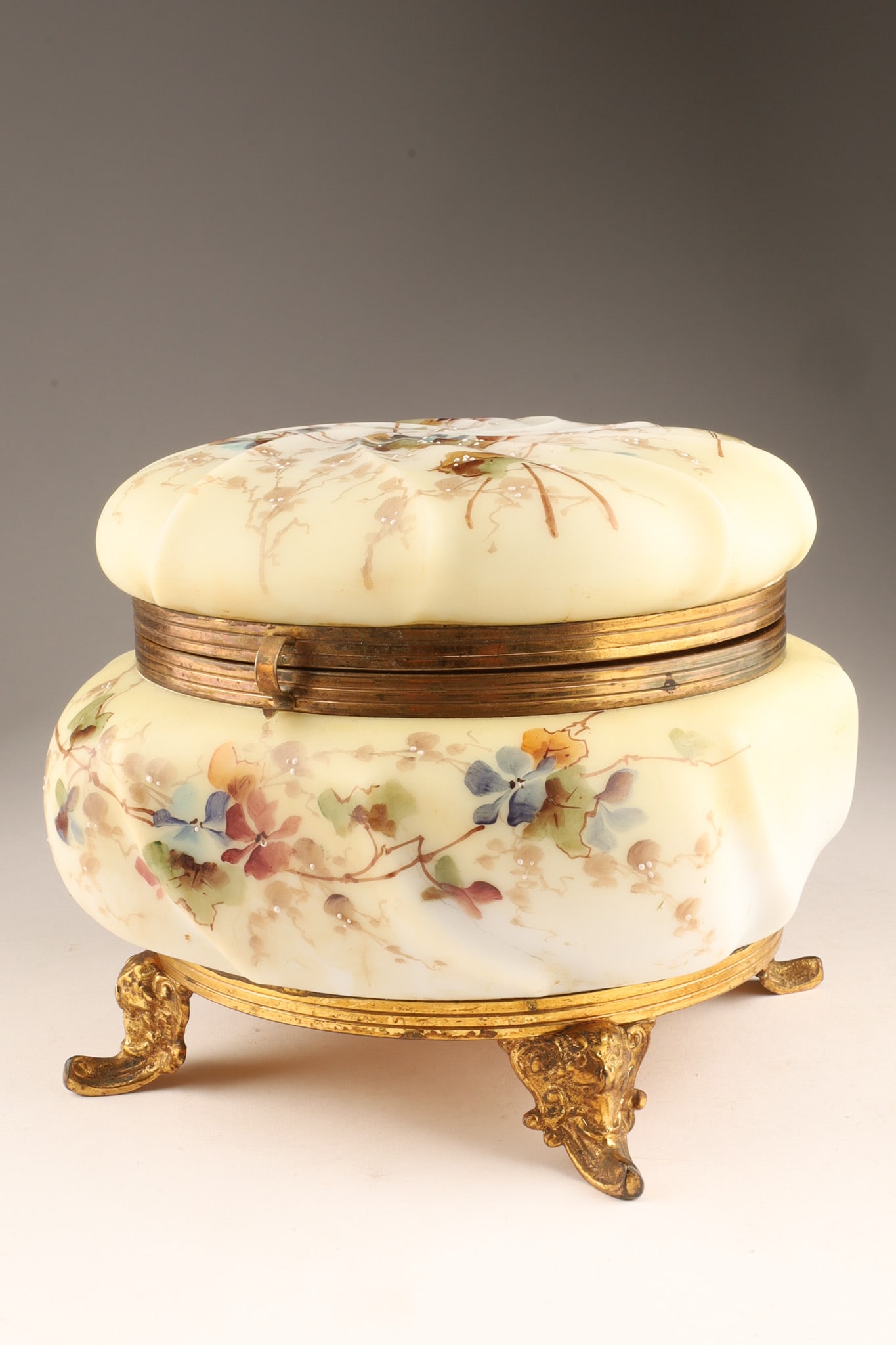 Antique Wavecrest Glass Hinged Jewelry Box (1 of 7)