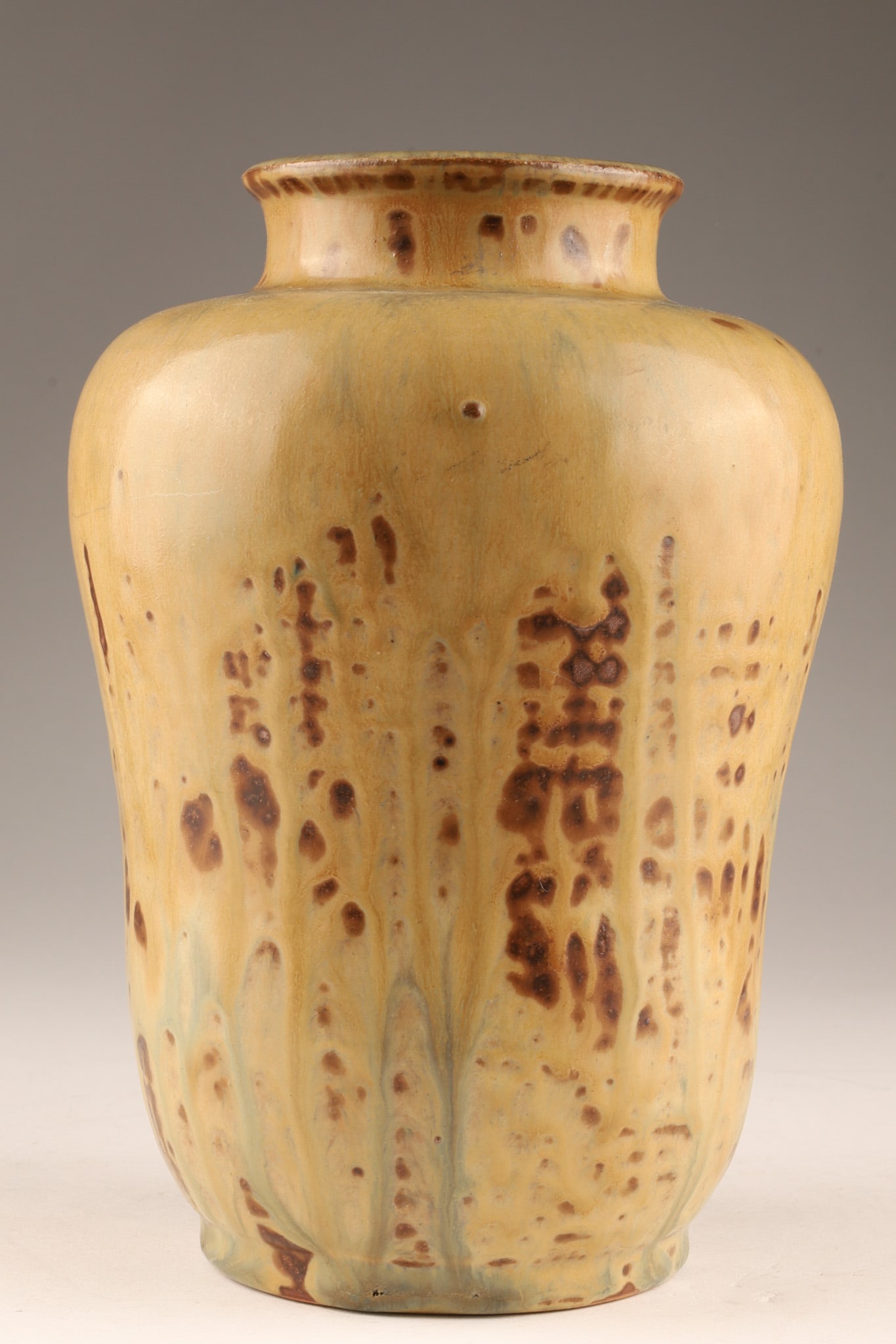 Royal Copenhagen Sung Glaze Stoneware Vase 1928 Patrick Nordstrom / Jais Nielsen: A rare, early 20th-century Danish modernist stoneware vase by Royal Copenhagen, decorated in their celebrated Sung Glaze technique. This fine studio ceramic piece showcases a timeless, robust profile 