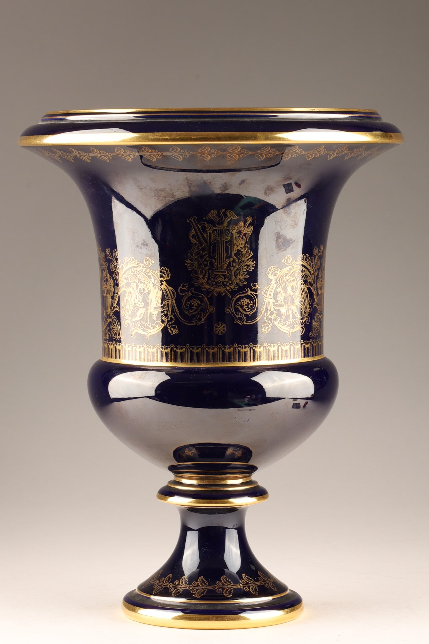 Neoclassical Sevres Cobalt Beau Bleu Urn Vase Paris a Montreal 1953 Inscribed (1 of 8)