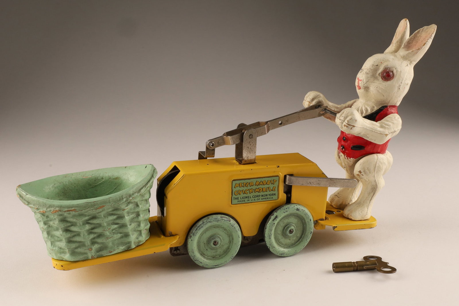1930s Lionel Peter Rabbit Chick Mobile Train Car/Floor Model (1 of 9)