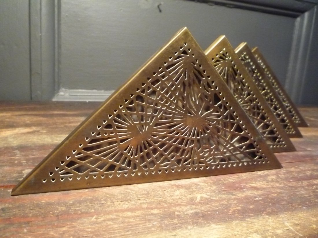 Set of 4 Tiffany Studios Pine Needle Blotter Corners: Set of 4 Tiffany Studios Pine Needle Blotter Corners. Stamped Tiffany Studios New York 997. 6" x 8" diagonal.