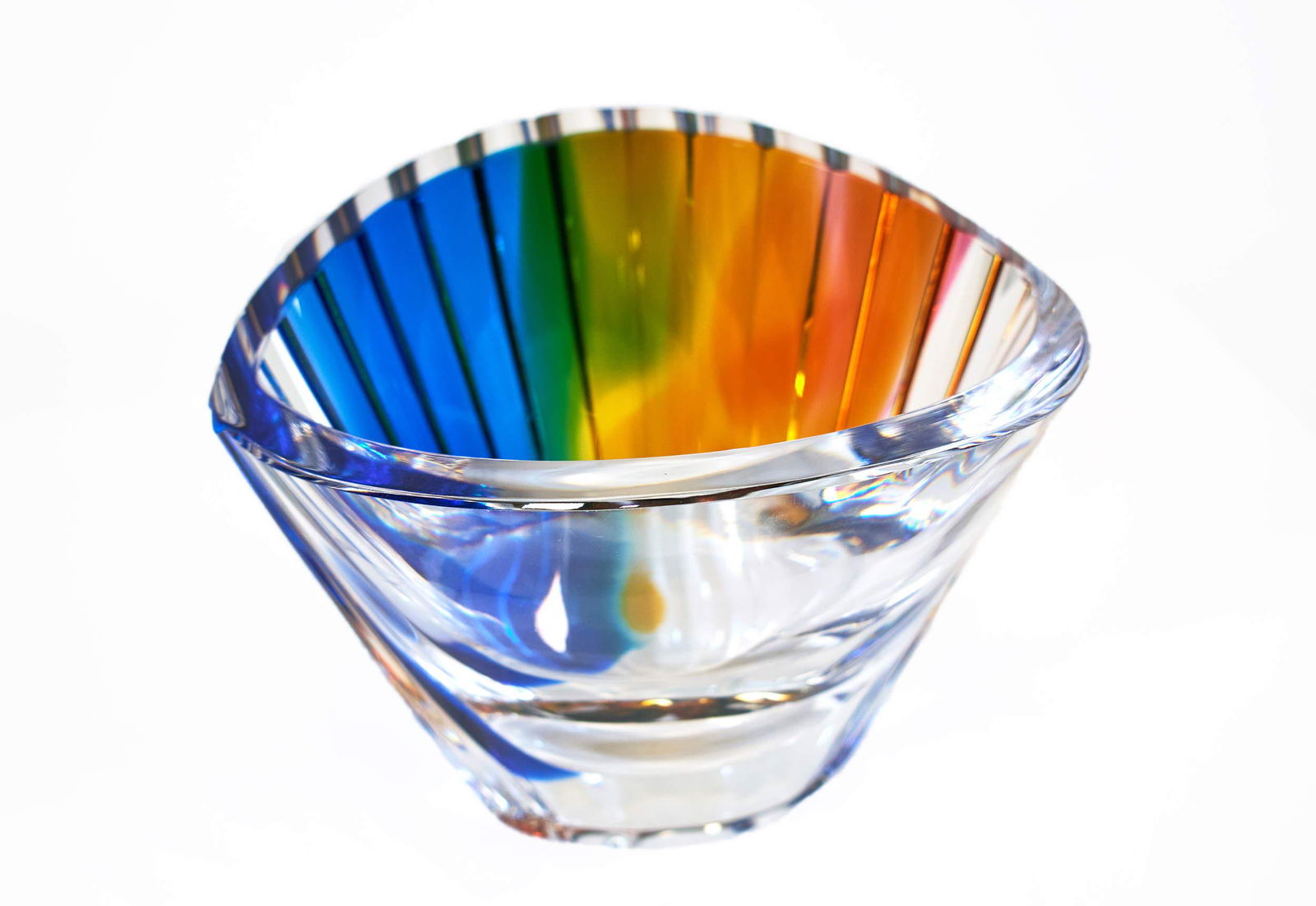 Goran Warff (Swedish, Born 1933): Executed for Kosta Boda. 7 1/2 x 5 1/4 inches.