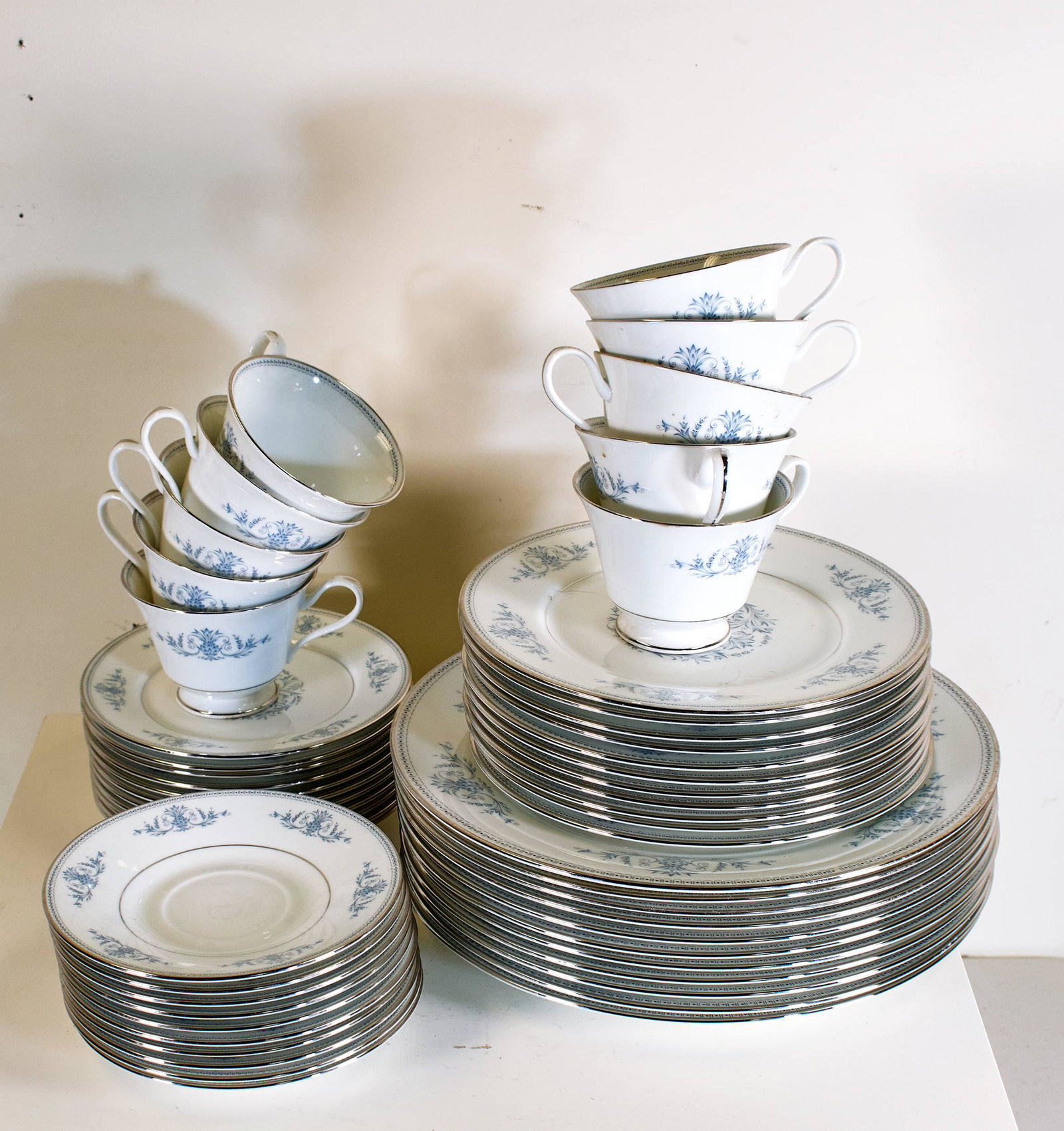 Lenox Oxford Bone China (American, Vintage): Fifty three (53) pieces.