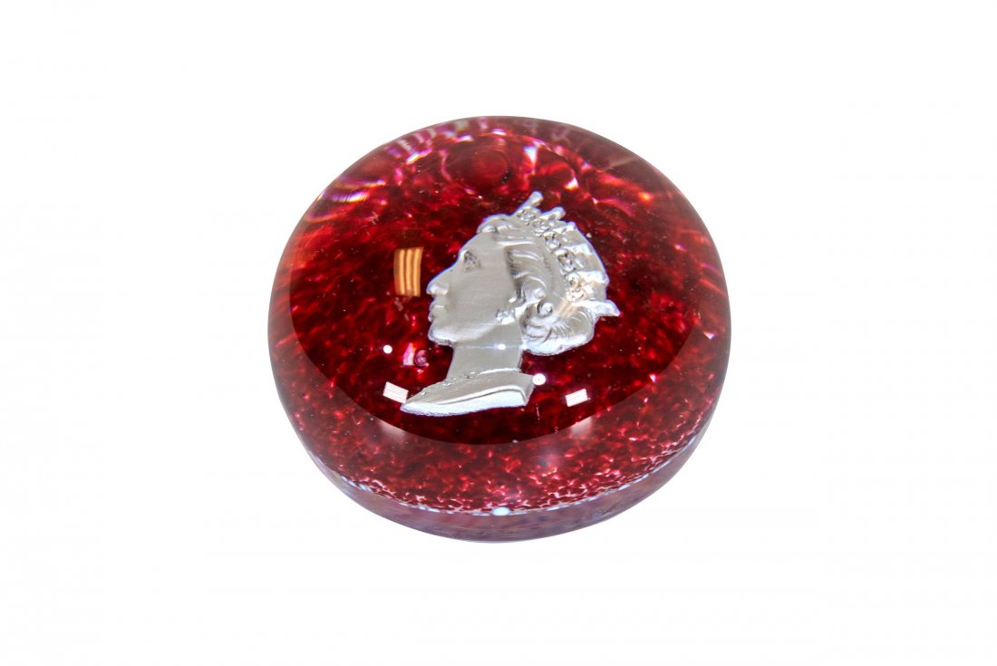 Saint Louis Paperweight.   (1953 - Queen (1 of 1)