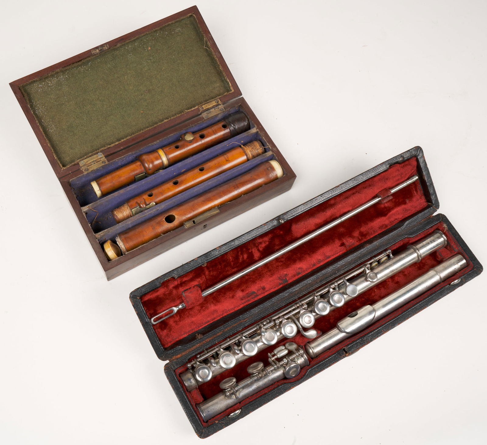 Two Antique Flutes (19th - 20th Century) (1 of 4)
