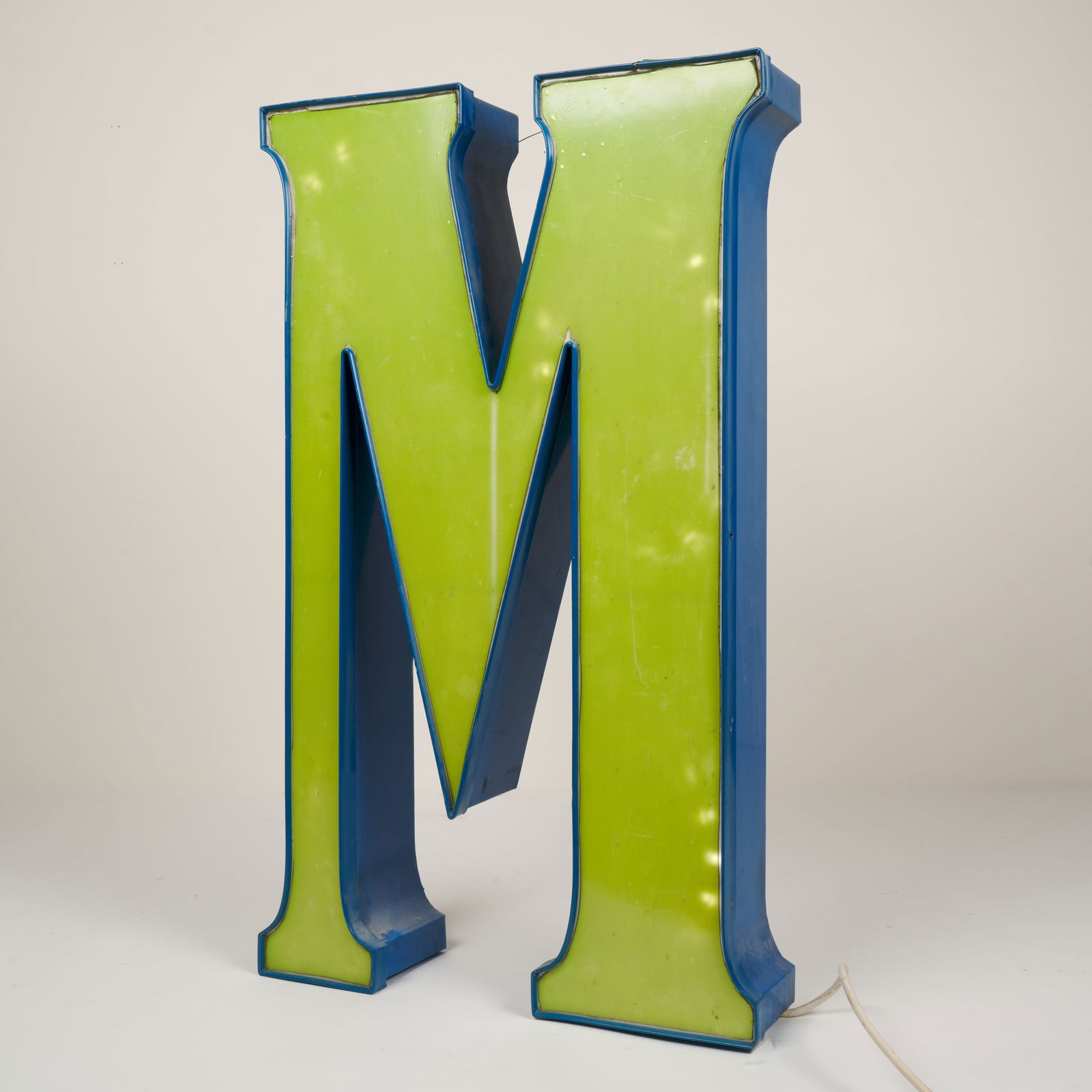 Storefront Neon Light (Mid-Century) (1 of 2)