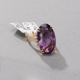 14k Gold Amethyst and Diamond Ring