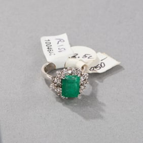 14k White Gold Emerald and Diamond Ring