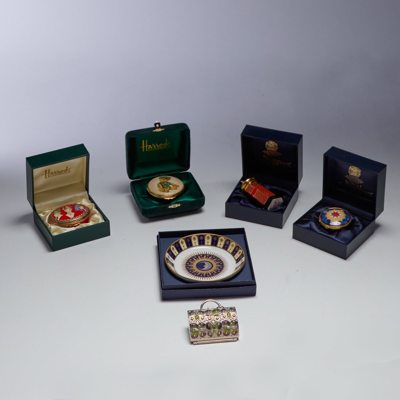 Porcelain & Enamel Objects - 3