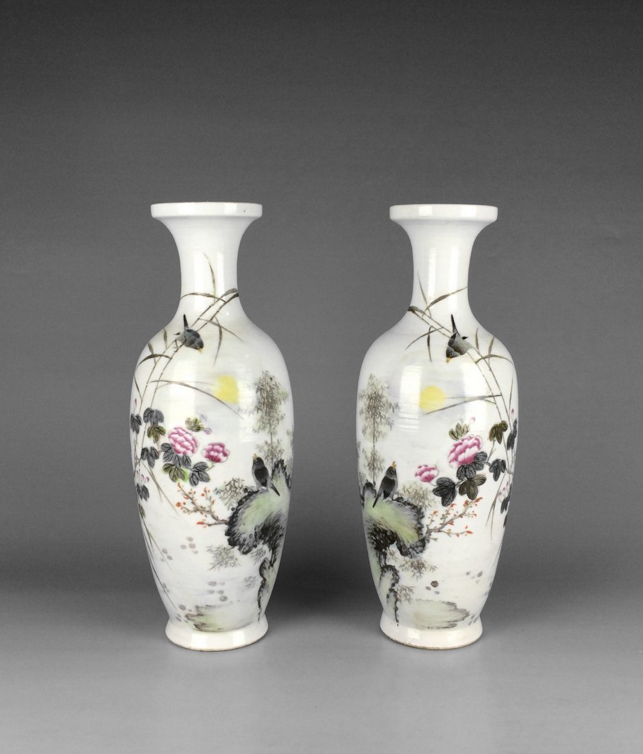 Chinese antiques pair of bird-and-flower painting vases: Chinese antiques a pair of bird-and-flower painting porcelain vases, Measure: 12 7/8" Height, 4 3/4" Diameter