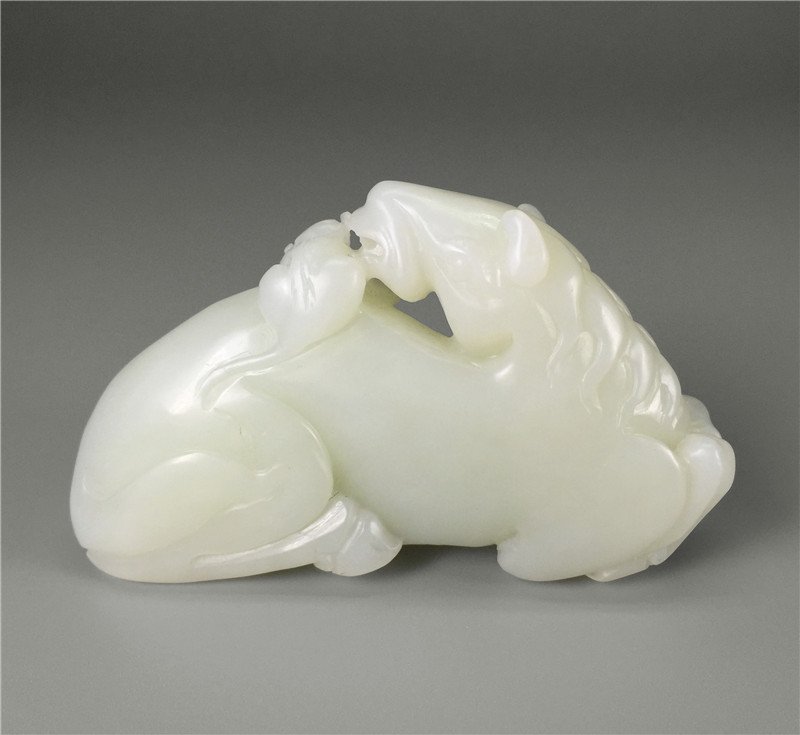 Chinese white jade carved horse and monkey (1 of 10)
