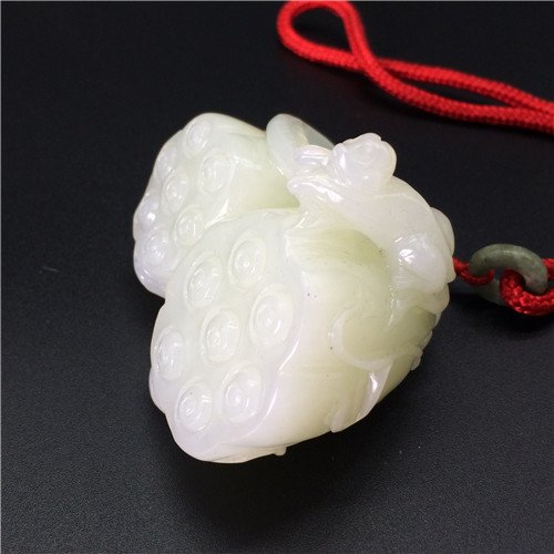 Chinese white jade carved Showerheads: Chinese white jade carved Showerheads, Measure(mm): 53 x 43x 42 , Weight(g) : 91