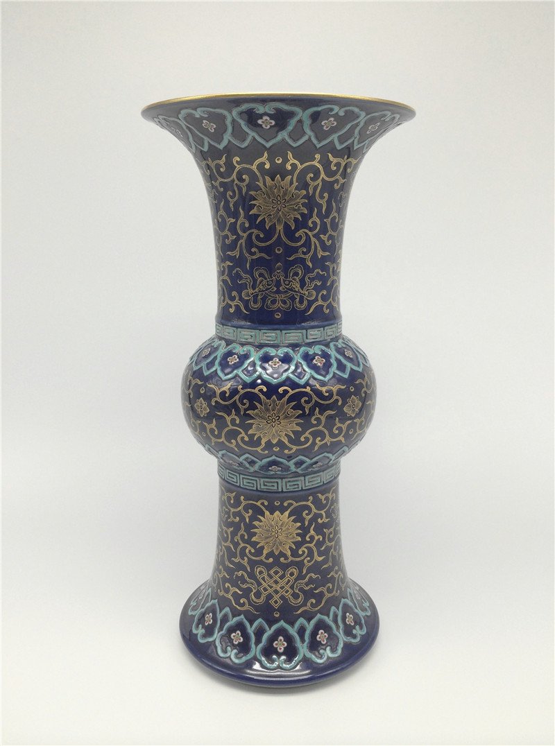 Exquisite Qing Dynasty QianLong mark blue glaze gilt (1 of 8)
