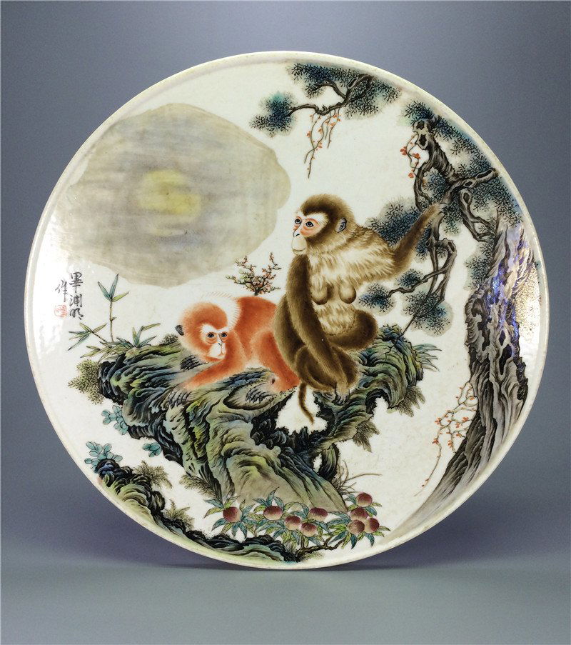 Chinese antiques famille rose porcelain plate . (1 of 3)