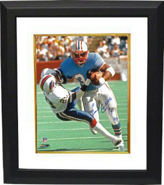 Earl Campbell signed Houston Oilers 16X20 Color Photo C: Earl Campbell was the first draft pick overall in the 1978 NFL Draft by the Houston Oilers, and in that year he was named the Offensive Rookie of the Year by the Associated Press as well as the Most V