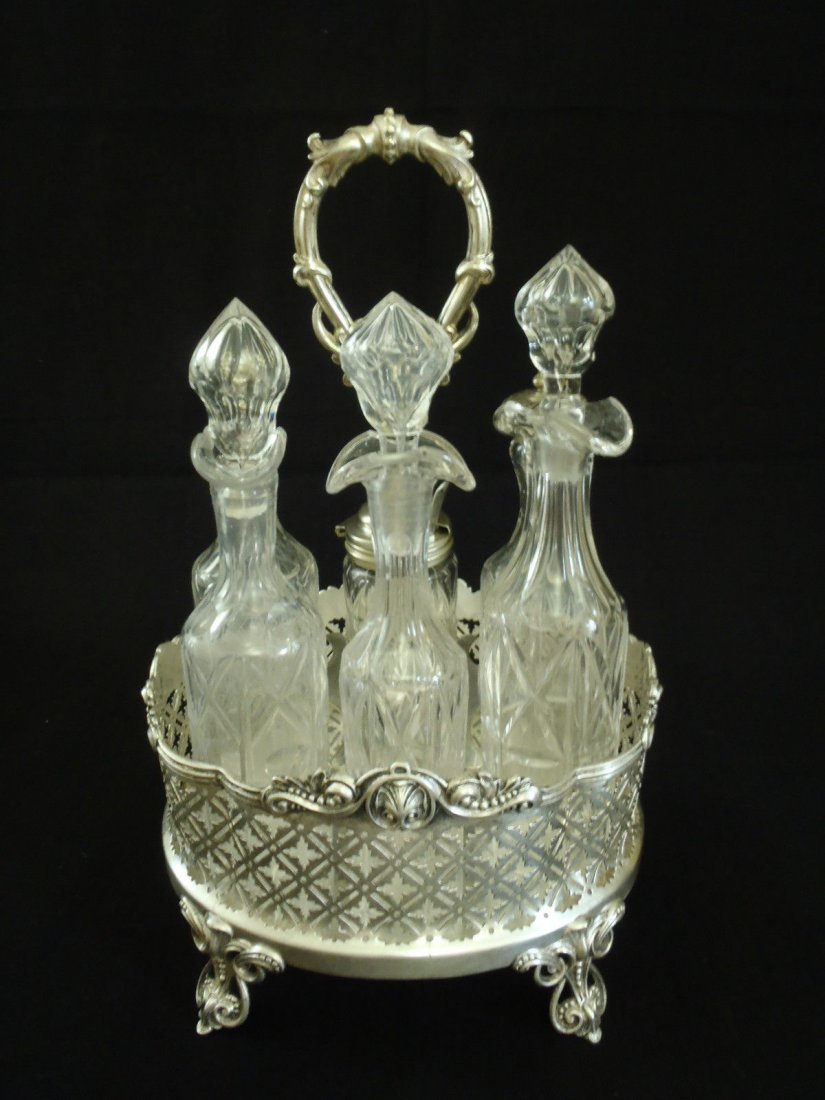 Antique Silver Plate Castor William Hutton & Sons (1 of 8)