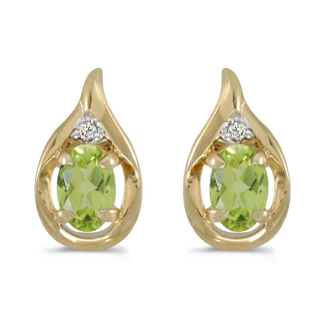 10k Yellow Gold Oval Peridot And Diamond Earrings 0.82: 10k Yellow Gold Oval Peridot And Diamond Earrings 0.82 CTW -- METAL PURITY: 10k ;METAL TYPE: Yellow gold ;GEM TYPE: peridot ;MAIN STONE COLOR: Green ;MAIN STONE SHAPE Oval ;STONE CLARITY: ;STONE COLOR