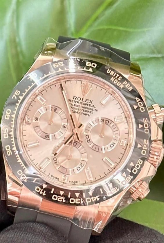 Brand New Rolex 18kt Rose Gold Daytona Comes with Box & Papers: Brand New Rolex 18kt Rose Gold Daytona Comes with Box & Papers -- Brand New Rolex 18kt Rose Gold Daytona Comes with Box & Papers #NGFY18292v8