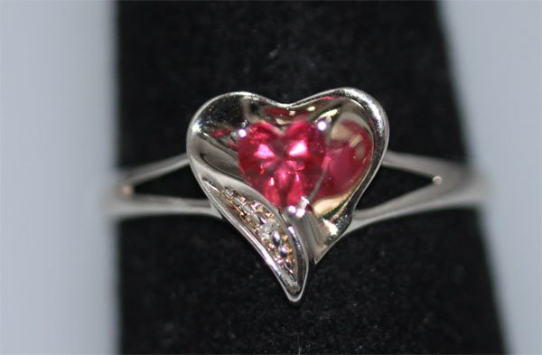 0.01 CTW DIAMOND AND CREATION RUBY RING .925 STERLING S: 0.01 CTW DIAMOND AND CREATION RUBY RING .925 STERLING S **|**|** 0.01 CTW DIAMOND AND CREATION RUBY RING .925 STERLING SILVER #38901v1