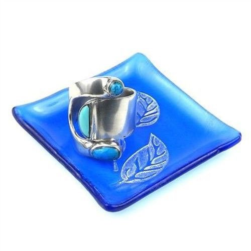 Etched Leaf Recycled Blue Glass Ring Tray - Tili Glass: Etched Leaf Recycled Blue Glass Ring Tray - Tili Glass **|**|** Chilean artisans work a small piece of recycled bottle glass into a charming tiny dish perfect for holding a ring. Etched with a silver