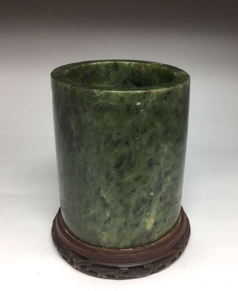 Chinese Spinach Jade Brush Pot (1 of 3)
