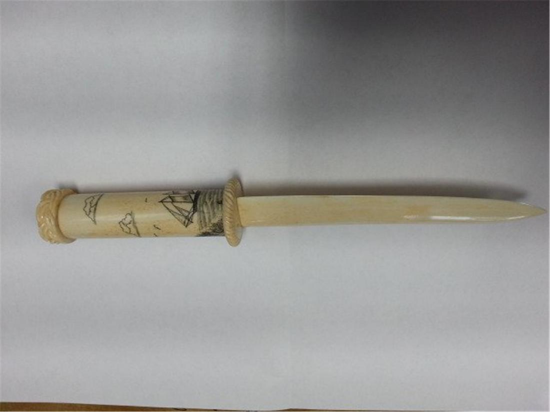 Aitique A knife: Aitique A knife