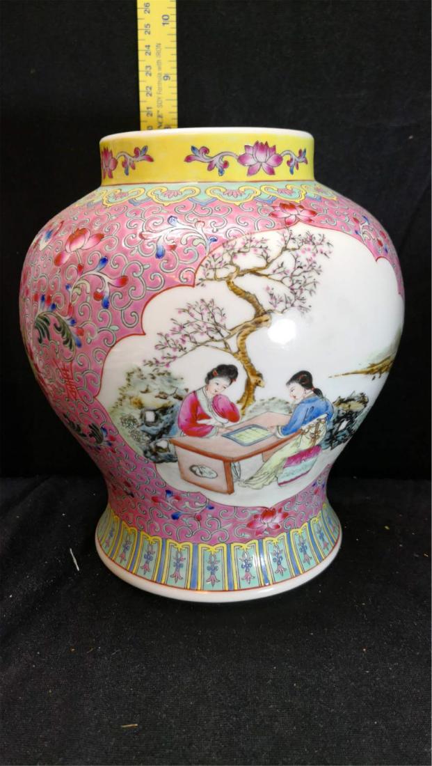 Old Chinese  porcelain jar (1 of 6)