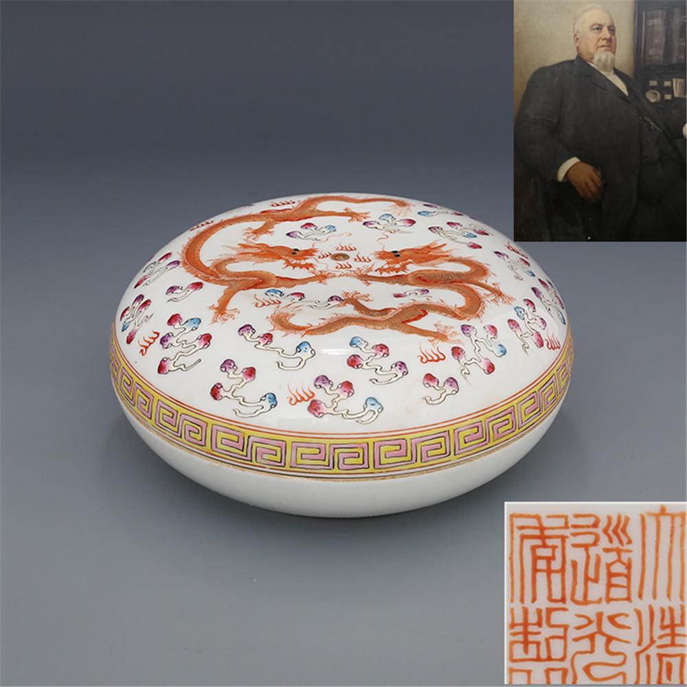 Daqing Daoguang Year System Pastel Shuanglong Opera: Daqing Daoguang Year System Pastel Shuanglong Opera Bead Pattern Box Height 9.00CM Caliber 17.30CM Bottom diameter 10.90CM PROVENANCE:Mr. John Smith is the chairman of a private collector, real estate