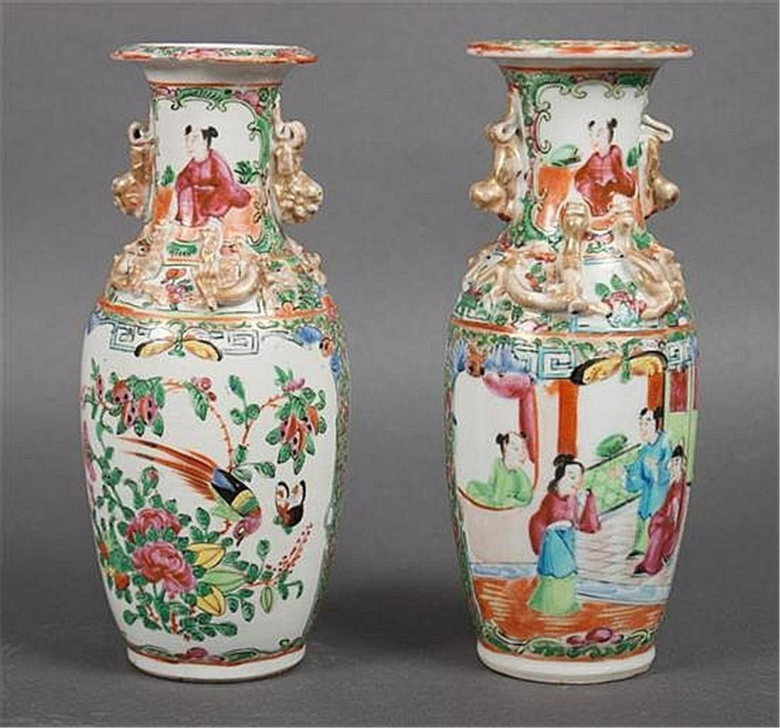 Pair of Chinese Export Rose Medallion vases (1 of 4)