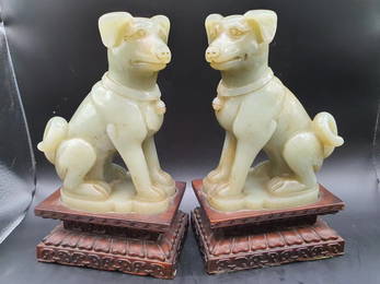 Qing Dynasty A pair of Hetian jade dogs