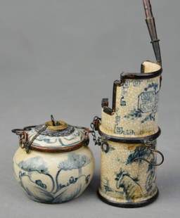 W & B Smoking Set Marked Yongzheng Period: W & B Smoking Set Marked Yongzheng Period, Qing Dynasty, H:5" D:3"