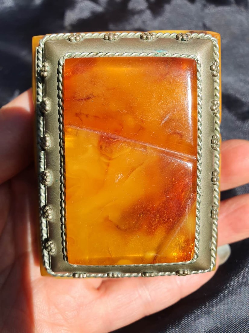 NATURAL BUTTERSCOTCH AMBER box: NATURAL BUTTERSCOTCH AMBER box