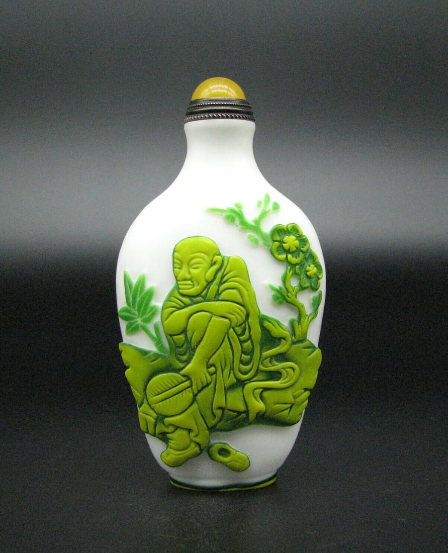 SNUFF BOTTLE: SNUFF BOTTLE