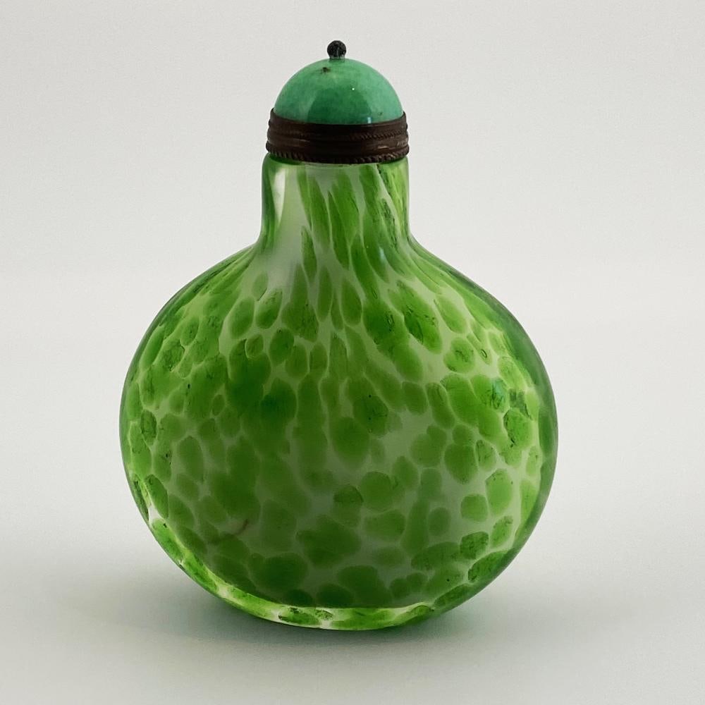 Snuff Bottle: Snuff Bottle