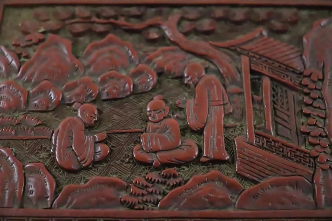 Chinese antique cinnabar box from Qing Dynasty: Chinese antique cinnabar box from Qing Dynasty, 2.1"Hx5.85"x4.1"