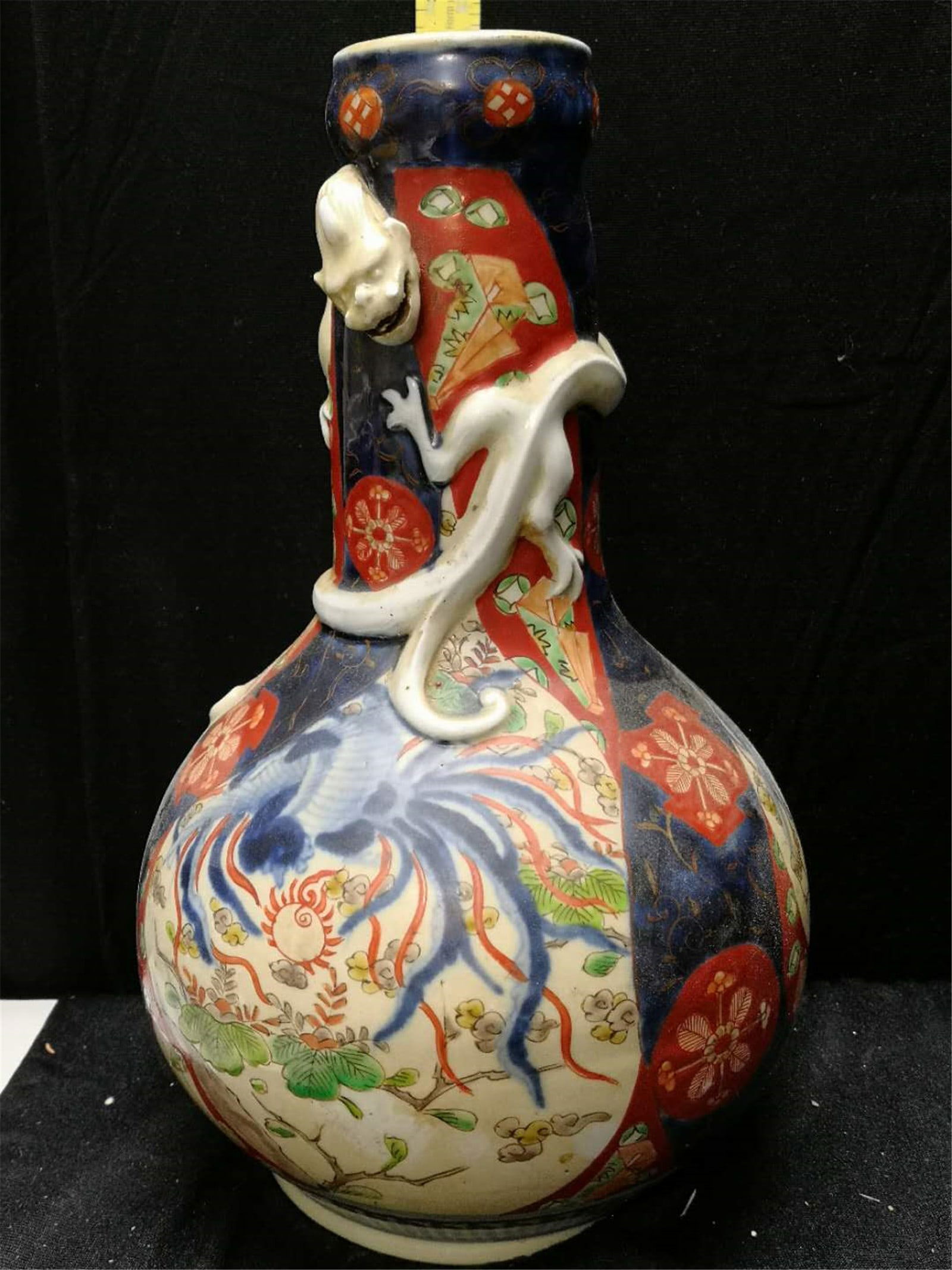 ANTIQUE FAMILLE ROSE PORCELAIN lamp (1 of 10)