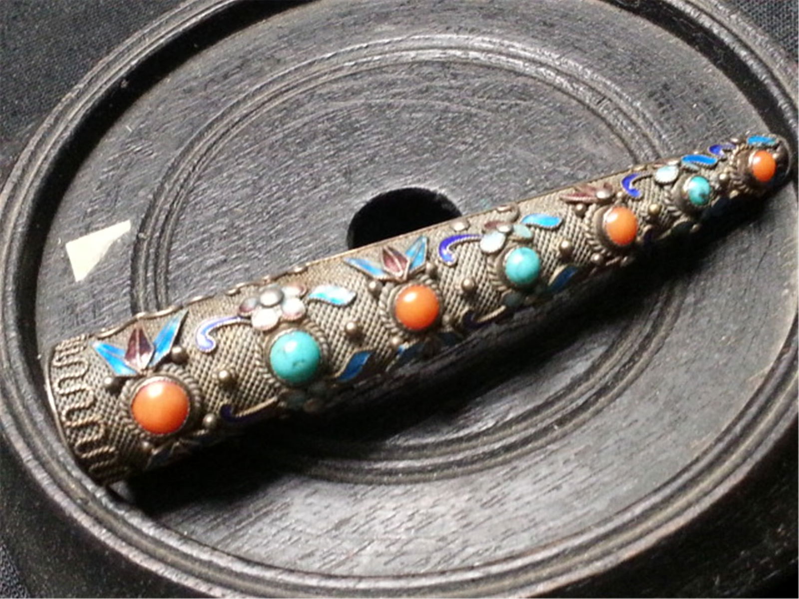 Aristocratic lady finger set.: Aristocratic lady finger set.