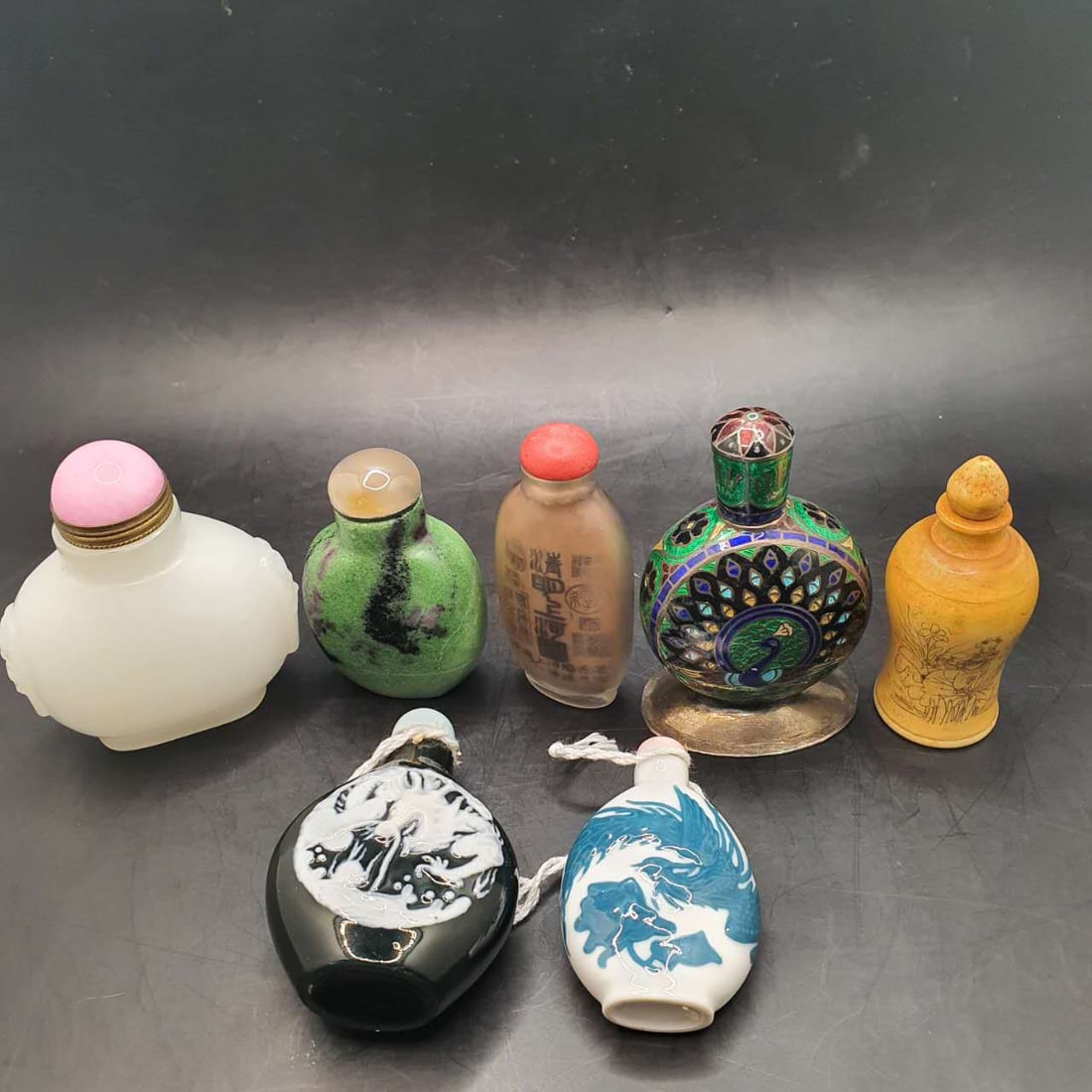 SNUFF BOTTLE (1 of 4)