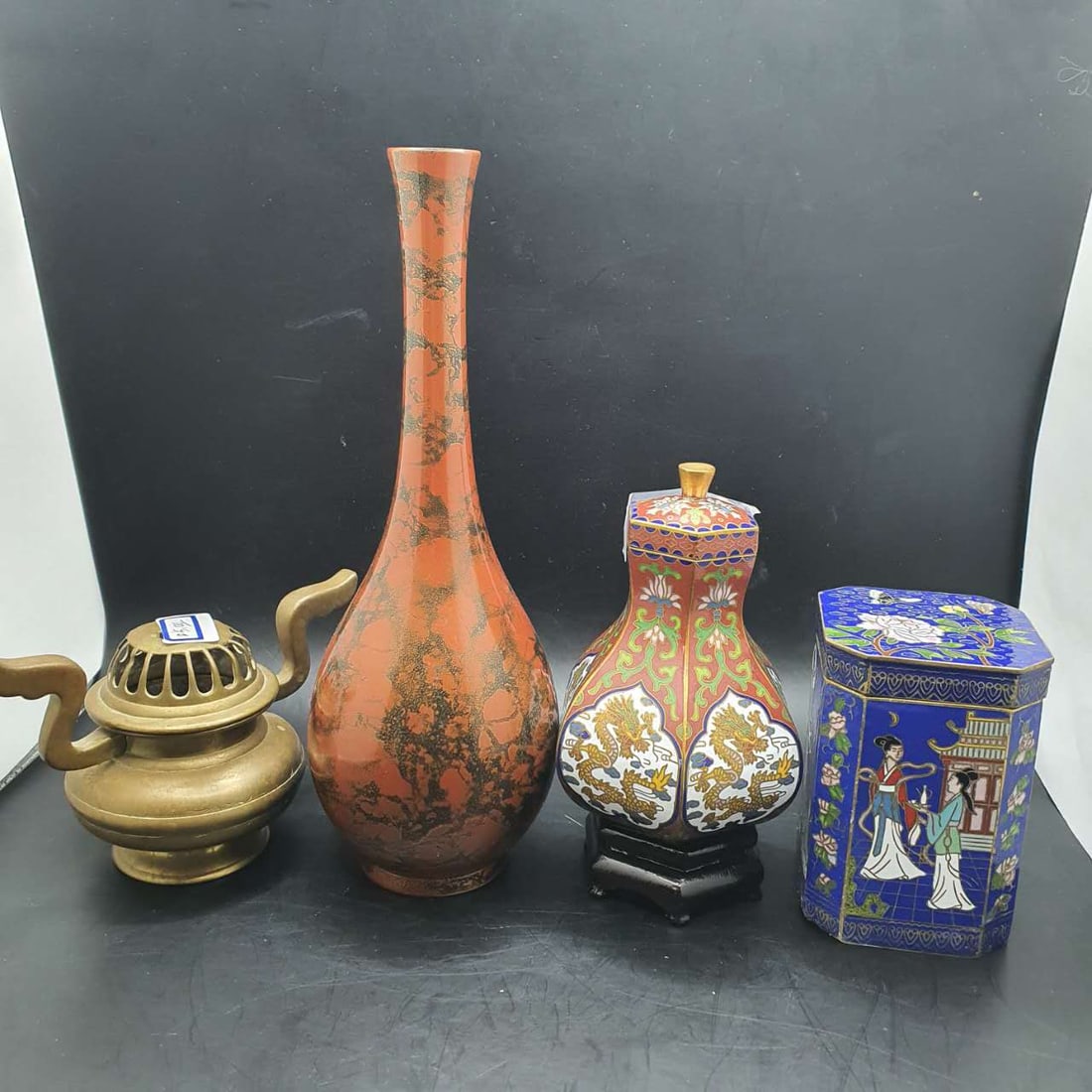 4 small items: 4 small items