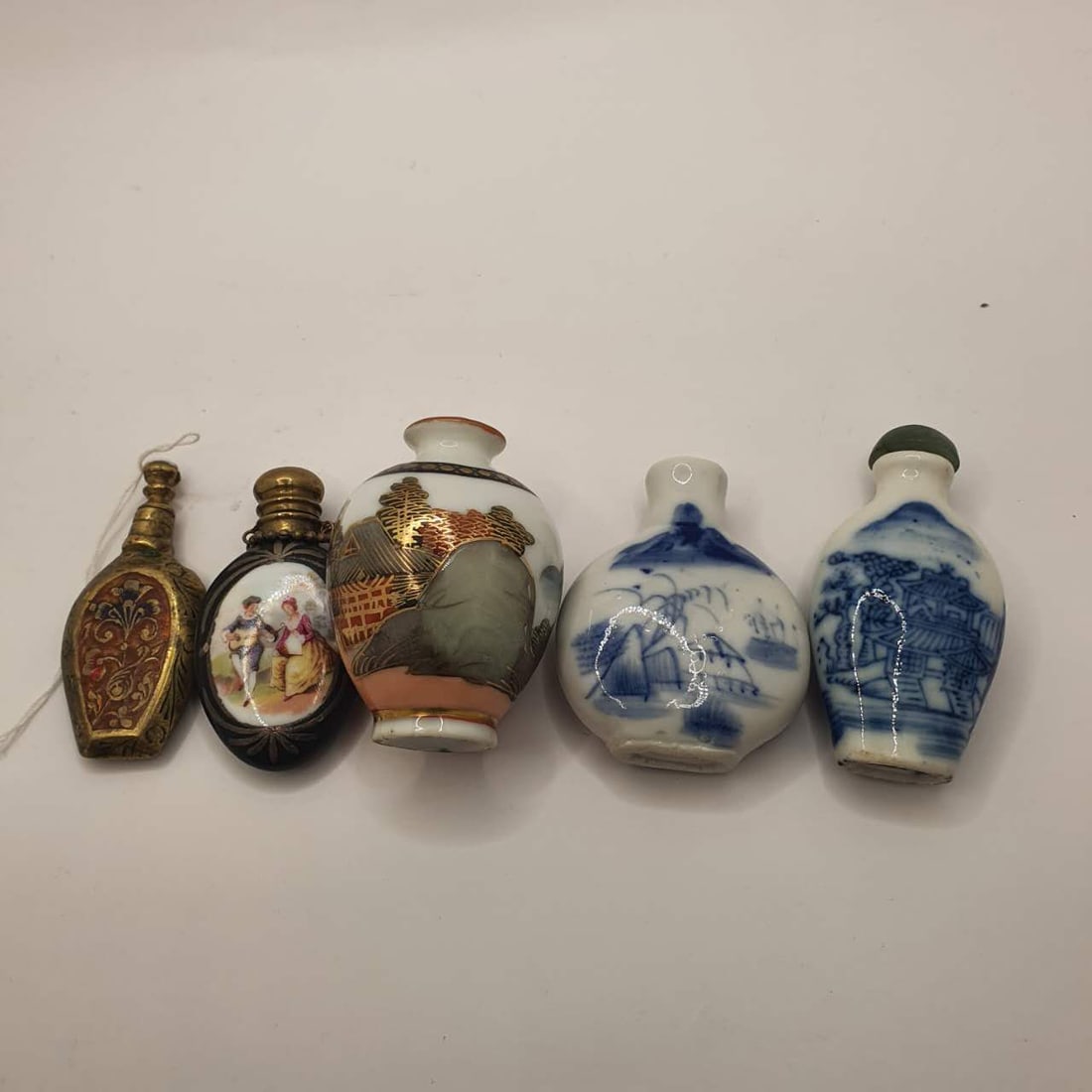 Snuff bottles (1 of 3)