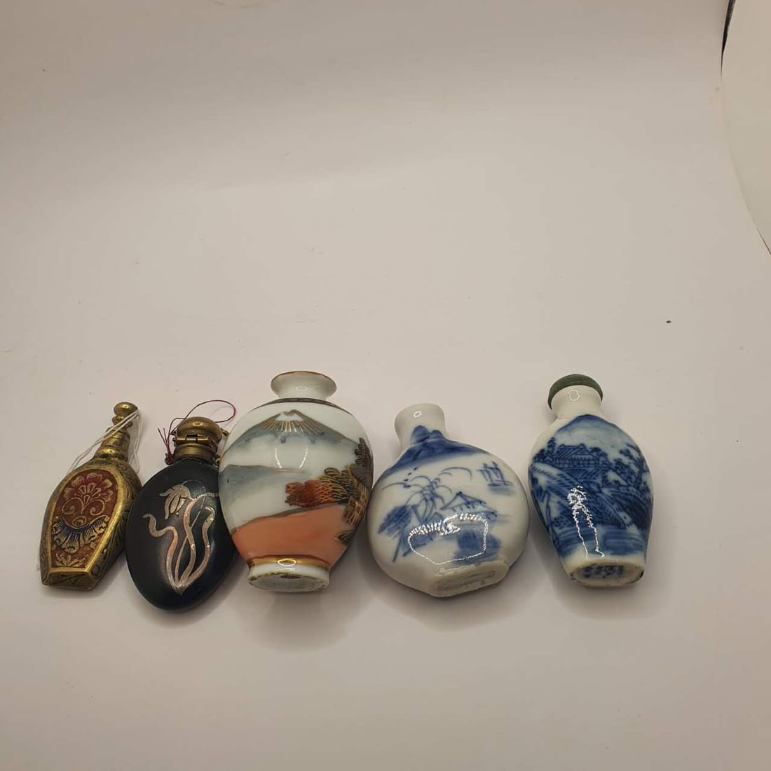 Snuff bottles - 2